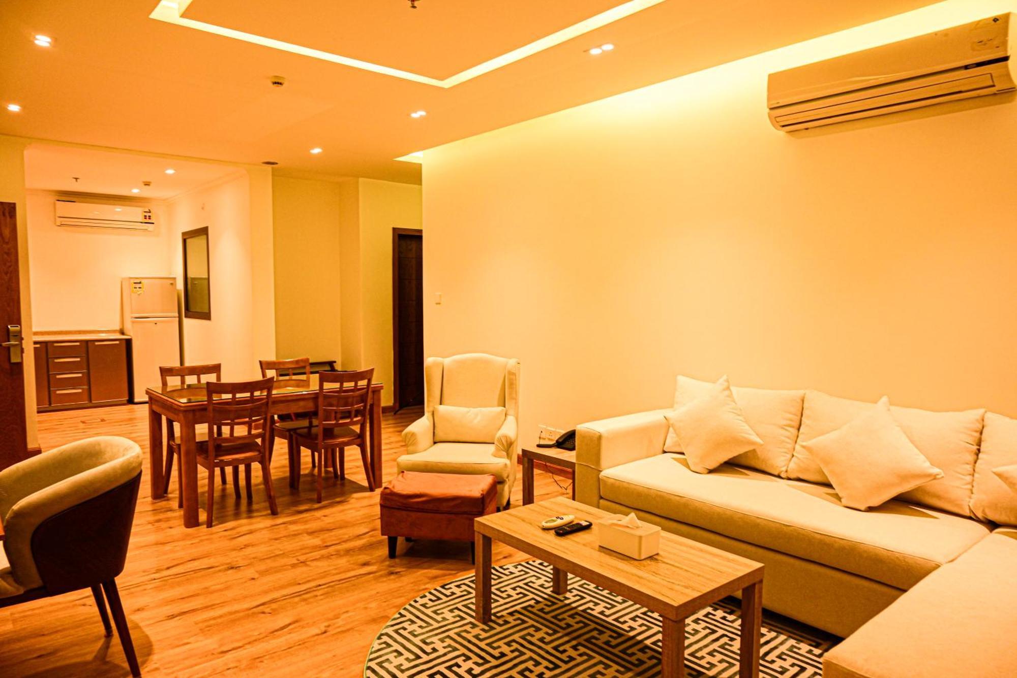 Villa Misk Dammam Buitenkant foto